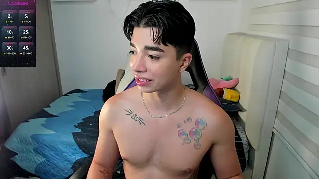 santy7v7 online show from October 22, 1:26 pm