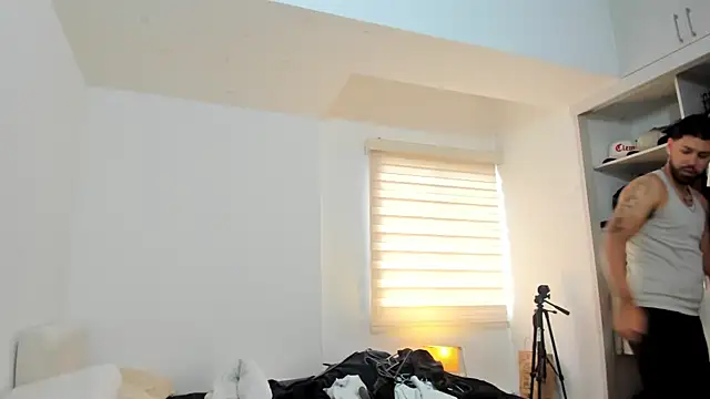 Justyn Torres online show from October 16, 2:03 pm