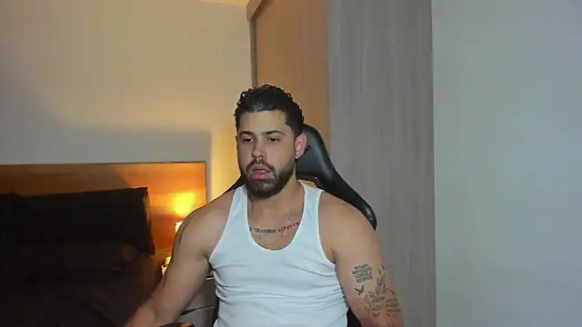 Justyn Torres online show from January 9, 10:41 pm