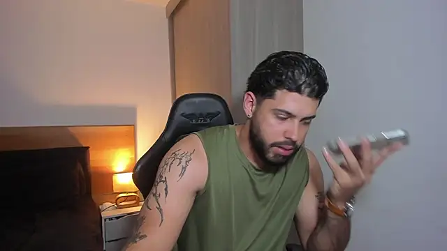 Justyn Torres online show from January 12, 10:01 pm