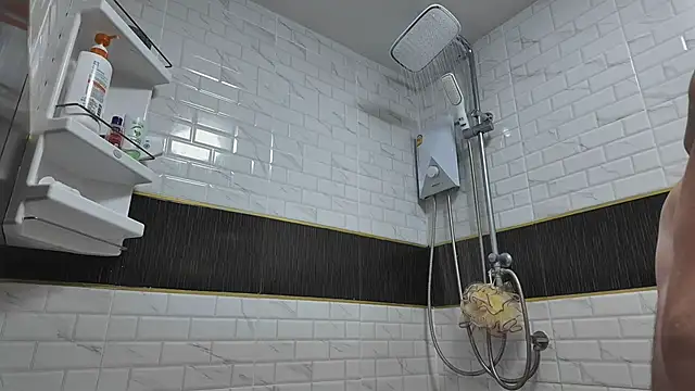 lukegunn online show from October 7, 10:36 pm