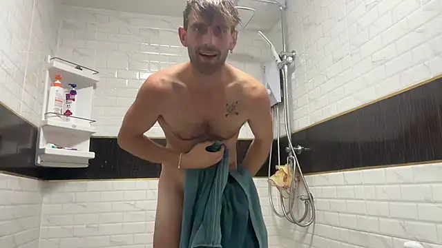 lukegunn online show from March 2, 11:28 pm