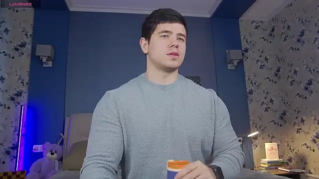 Arilas  online show from December 5, 8:00 am