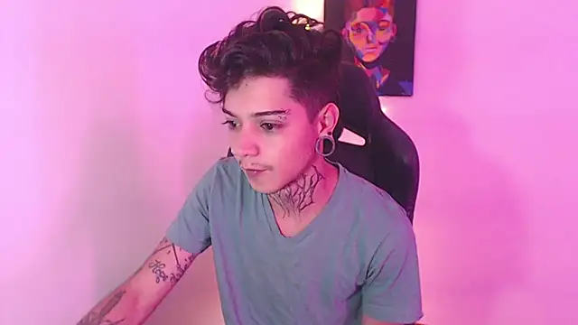 Snapshot of saad_man chatting on January 9, 11:56 pm saad man online show from January 9, 11:56 pm