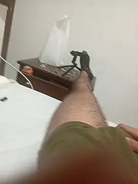 Snapshot of Ths005 chatting on October 29, 3:31 am Ths005 online show from October 29, 3:31 am