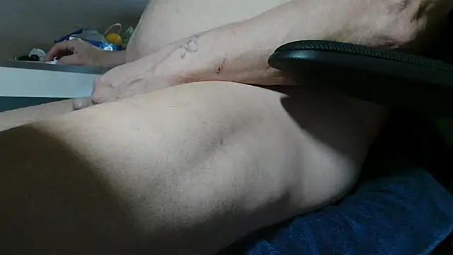 suedel65 online show from March 14, 2:52 pm