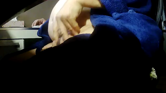 suedel65 online show from April 6, 3:47 am