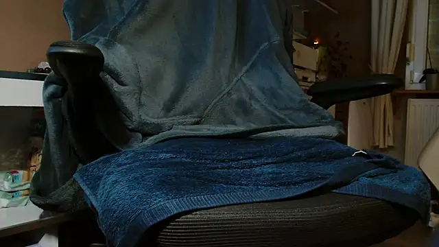 suedel65 online show from March 8, 3:54 pm