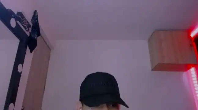 Samuel Suarez online show from January 18, 10:39 pm