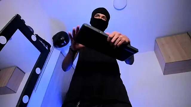 Samuel Suarez online show from September 30, 4:51 am