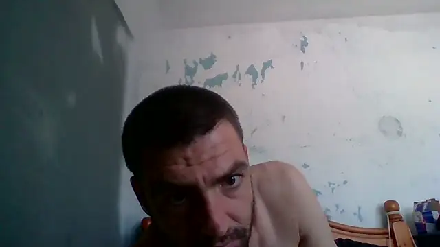 ThatGuyNextDoor1992 online show from September 28, 7:17 am