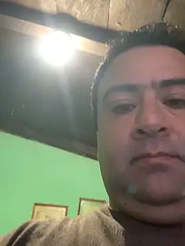 EmilianoGt online show from October 22, 1:15 pm