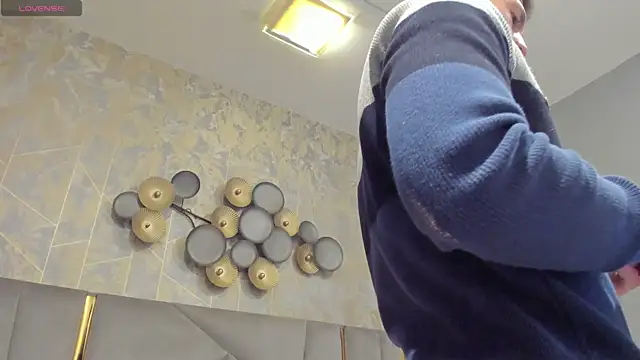 SebastianMaximoff online show from December 3, 7:31 pm