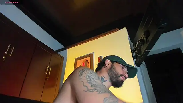 CamiloGray  online show from January 11, 1:48 pm