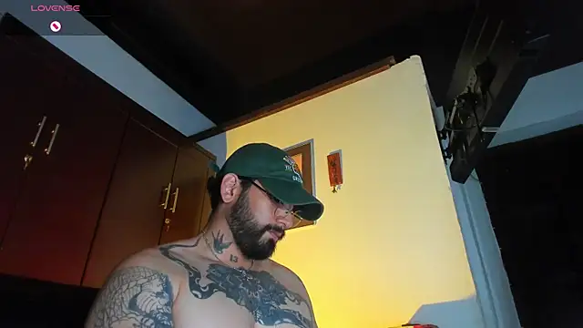 CamiloGray  online show from January 9, 4:01 pm