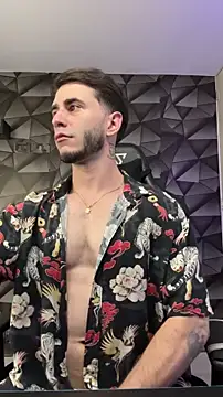 Latino stud4u online show from November 12, 1:11 am