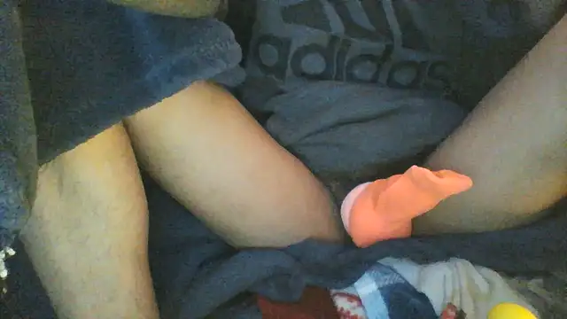 hottboyy45 online show from April 12, 3:53 am