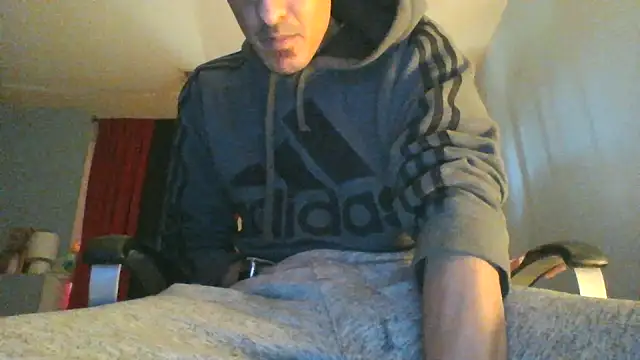 hottboyy45 online show from May 2, 4:43 pm