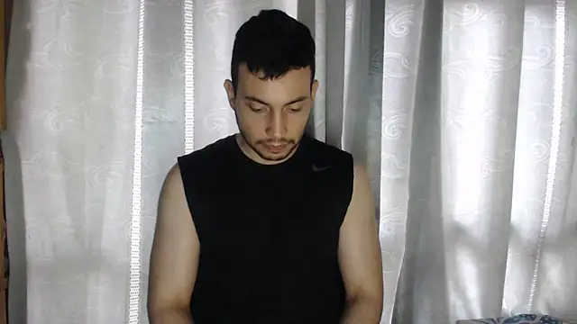 Snapshot of Armando_2002 chatting on February 25, 3:49 pm Armando 2002 online show from February 25, 3:49 pm