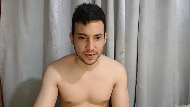 Snapshot of Armando_2002 chatting on March 15, 3:40 am Armando 2002 online show from March 15, 3:40 am