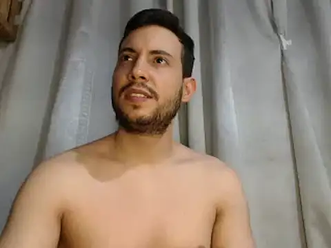 Snapshot of Armando_2002 chatting on January 22, 1:20 am Armando 2002 online show from January 22, 1:20 am