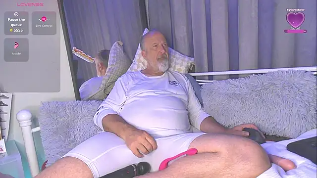 openminddaddy online show from April 18, 2:13 am