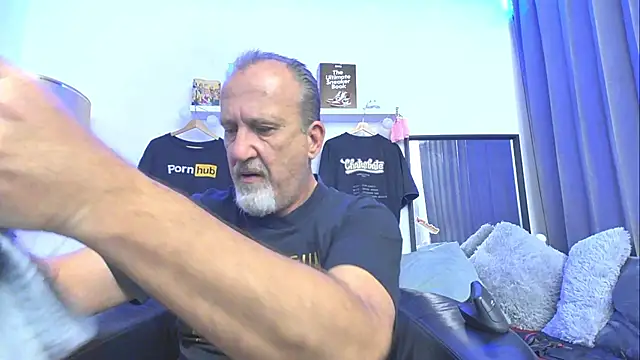 openminddaddy online show from December 11, 5:44 am