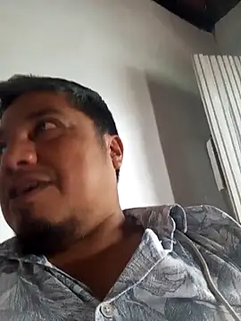 Snapshot of Vulckano43 chatting on March 15, 7:38 pm Vulckano43 online show from March 15, 7:38 pm