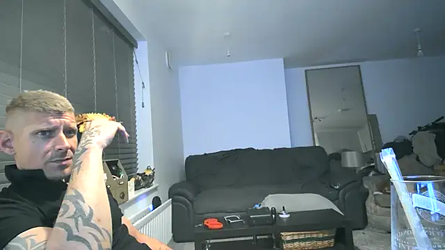 iamsex6969 online show from October 4, 6:13 pm