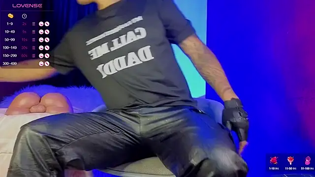 TomLover 12 online show from October 5, 11:31 pm