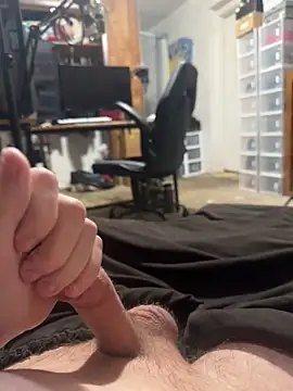 whitestroker online show from December 1, 5:38 pm