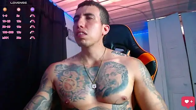 Adam Hudsond online show from November 1, 5:06 pm