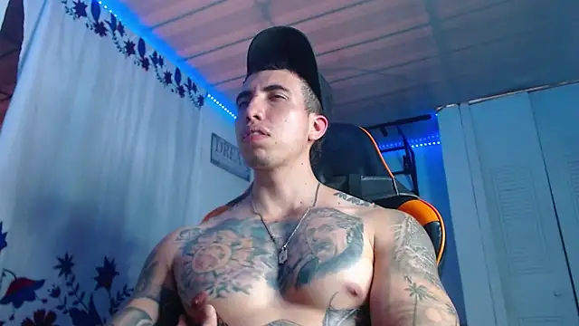 Adam Hudsond online show from February 19, 9:00 pm