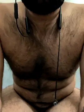 desicockandball online show from October 13, 7:20 pm