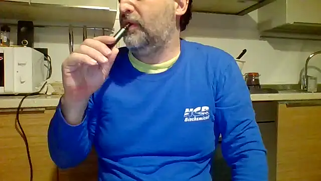 woww791 online show from December 4, 8:49 pm