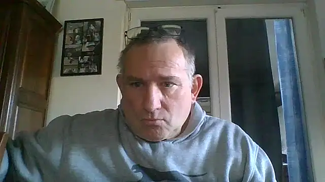 Snapshot of jeanlulu chatting on January 11, 3:09 pm jeanlulu online show from January 11, 3:09 pm