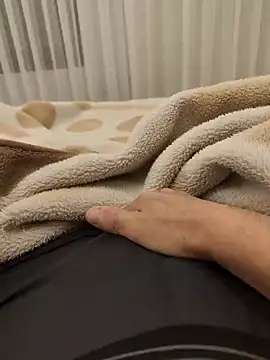 Blade3535xh online show from February 2, 6:56 am