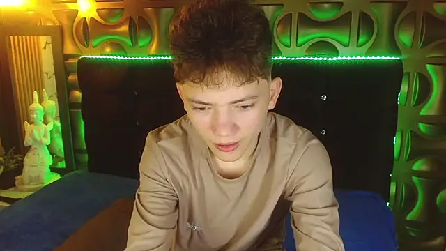 cruz dante online show from April 9, 7:09 pm