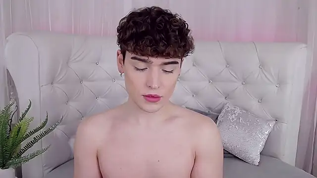 RobbyCharming online show from February 12, 1:22 am