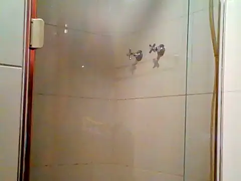 Snapshot of OSIRlS chatting on September 25, 12:59 pm OSIRlS online show from September 25, 12:59 pm