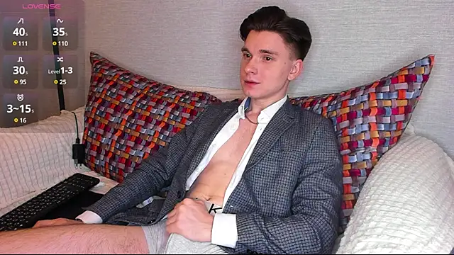 maxboy4 online show from February 2, 6:42 pm