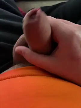 Snapshot of TheChattyOne chatting on October 17, 9:57 am TheChattyOne online show from October 17, 9:57 am