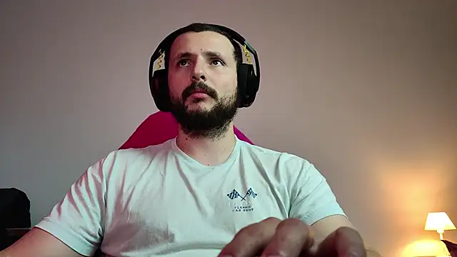 iurytx online show from September 8, 9:47 pm