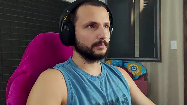 iurytx online show from February 18, 11:02 pm