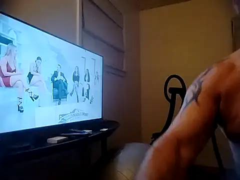 footfreek17 online show from February 9, 9:58 am