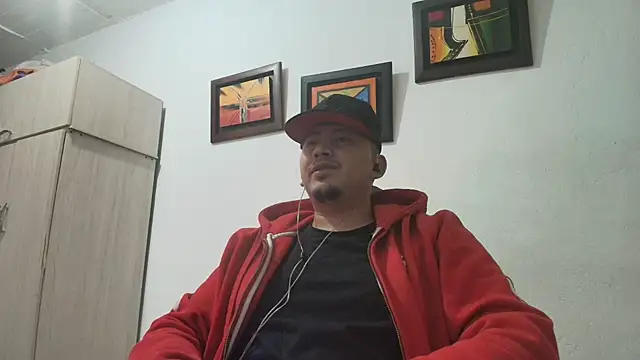 Snapshot of myke_andrade chatting on October 24, 1:40 am myke andrade online show from October 24, 1:40 am