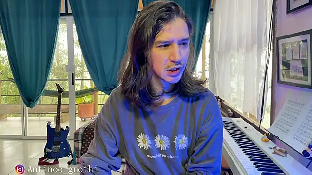 Snapshot of Antinoo_Gnothi chatting on December 11, 12:49 pm Antinoo Gnothi online show from December 11, 12:49 pm