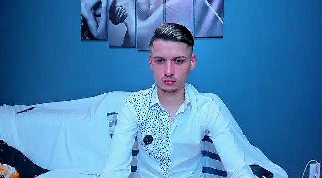 andboyfor6 online show from February 21, 6:18 am