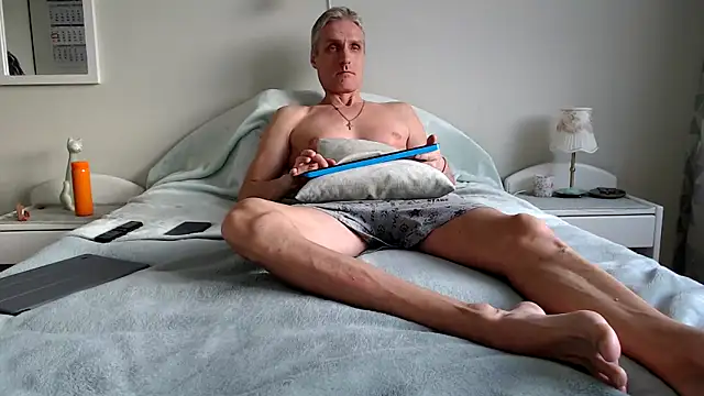 StrongBill online show from March 15, 3:40 pm