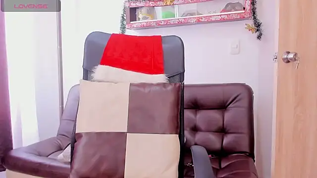 michacosio online show from December 21, 4:26 pm